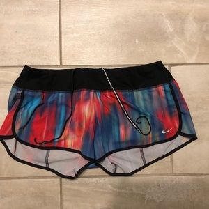 Nike Dry Fit Shorts (Medium)